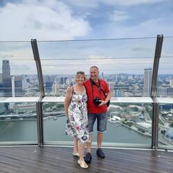 Auf dem Dach von Marine Bay Sands