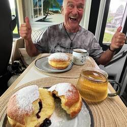 ..die ganze Villa riecht nach frischen Krapfen😄