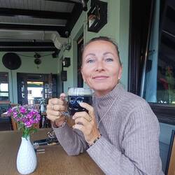 ..a dunkles kleines 🍺 für die Mutti 👍🏻😋