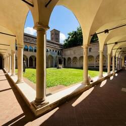 The cloister of the former Franciscan monastery — Museo Dante — Ravenna, Italy.