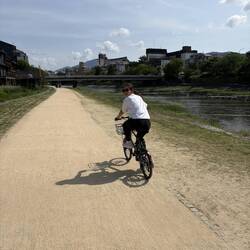 Aka führte mich heute per E-Bike durch Kyoto.