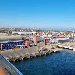Mighty Walvis Bay. It's a basic port town, nothing fancy, perch between the sea and the desert.