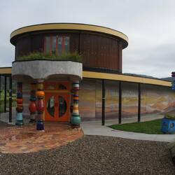 Hawakawa - Hundertwassertoilette