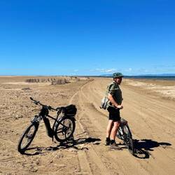 Was für eine Sandpiste, für Auto und Fahrrad