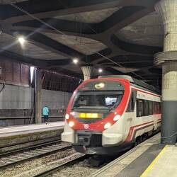 Vorortbahn nach Gijón