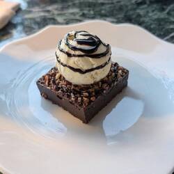warm, fudgy brownie 😋