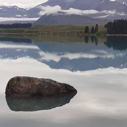 Am Lake Tekapo