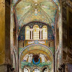 Closer look at the mosaics of the sanctuary & apse ... Basilica di San Vitale — Ravenna.