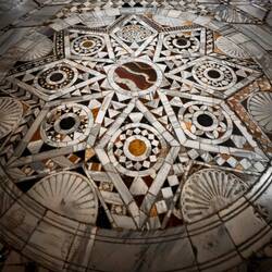 Marble floor medallion in the octagonal nave ... Basilica di San Vitale — Ravenna, Italy.