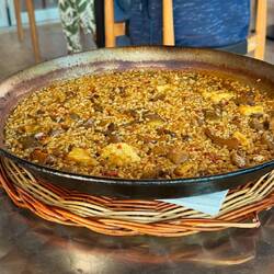 Wenn schon Reisanbau, dann auch Paella 🥘