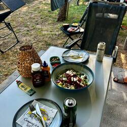 Alles wartet auf den Grillmeister