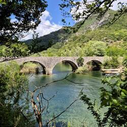 Brücke in Rijeka Crnojevića