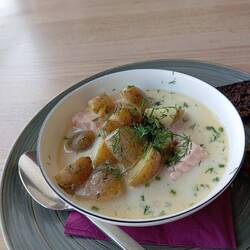 Lachssuppe