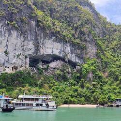 Sung Sot Cave