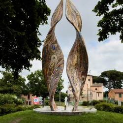 Fontana Ardea Purpurea @ Piazza della Resistenza — Ravenna, Italy.