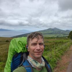 Links Insel Pico, gerade Insel Fajal, rechts Sao Jorge