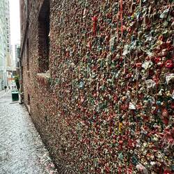 Gum wall