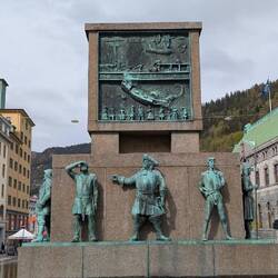 Das martialische Seemannsdenkmal