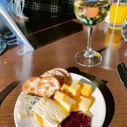 Cheese & crackers to finish