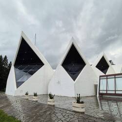 'Spomen-Dom' Gedenkhaus in Kolašin