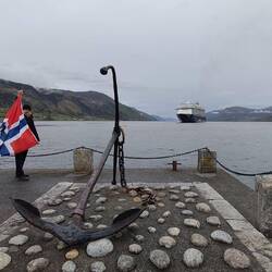 Wir verabschieden Pia und das Schiff
