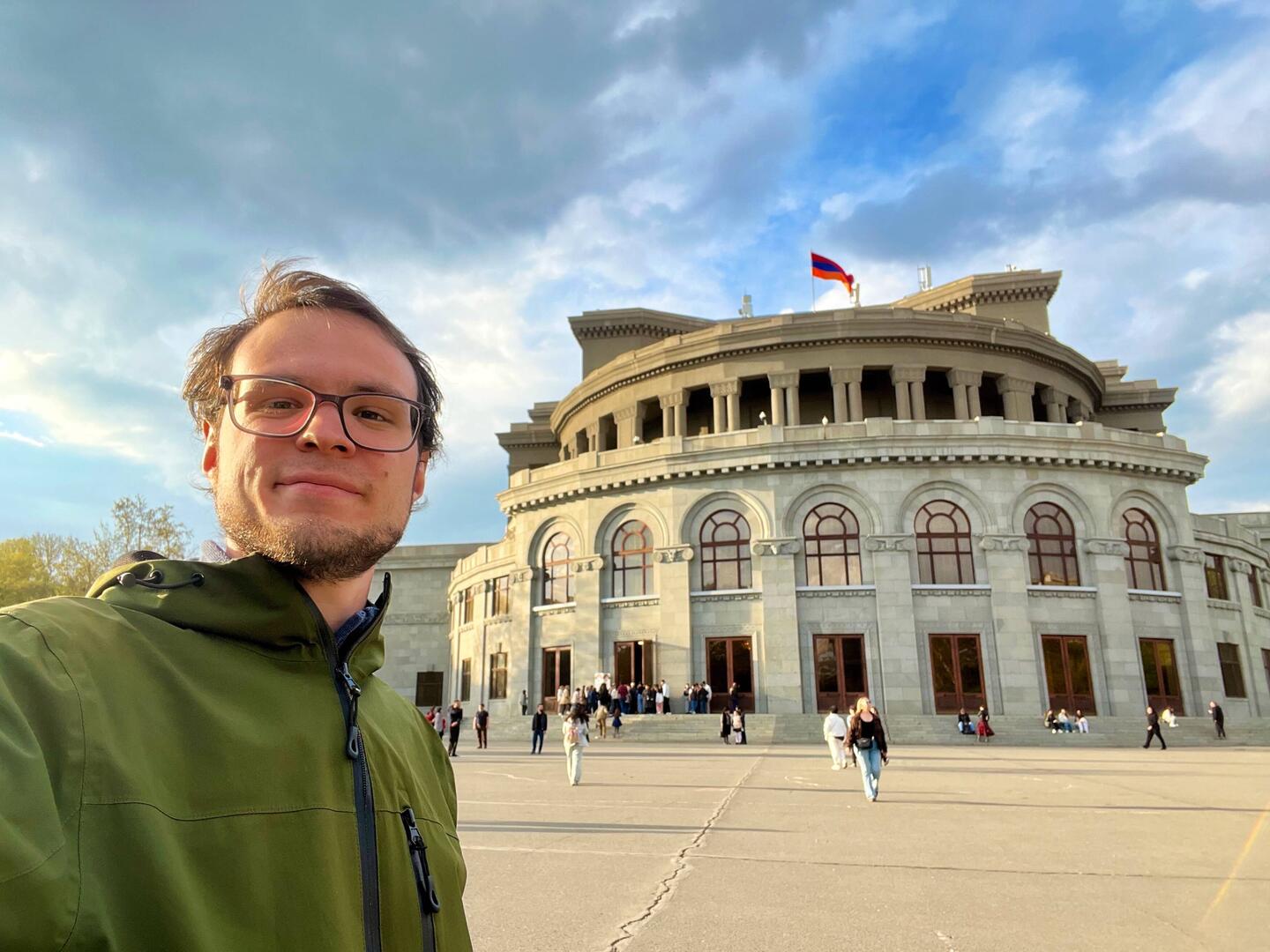 Freiheitsplatz vor dem Opernhaus