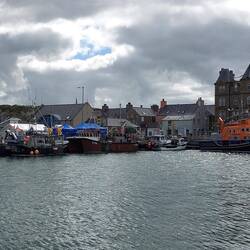 Hafen von Kirkwall