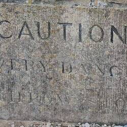 Funny sign dangerous to throw stones