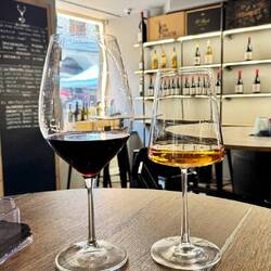 Erste Weinprobe