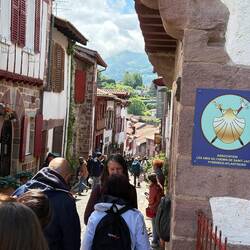 Line outside the Pilgrims' Office