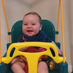 Such a happy kid!!