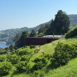 Die Aussicht von der Galerie des Observatoriums auf die Sagami-Bucht.