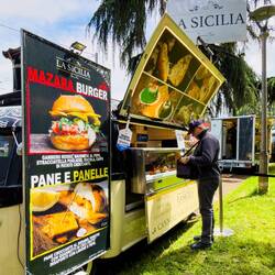 STREEAT®️ Food Truck Festival ... Garden of Villa Cassarini — Bologna, Italy.