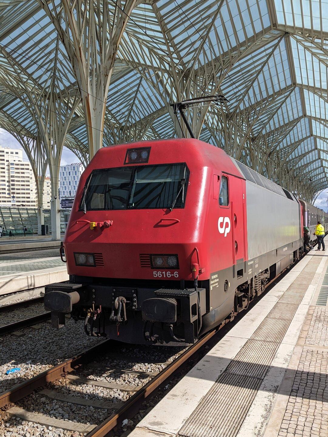 Nicht der Zug nach Faro...