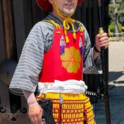Samurai auf „Reisegruppen-Empfang“ 😄