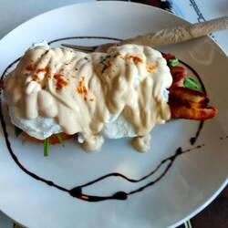Eggs Benedict