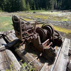 Old winch at lagoon