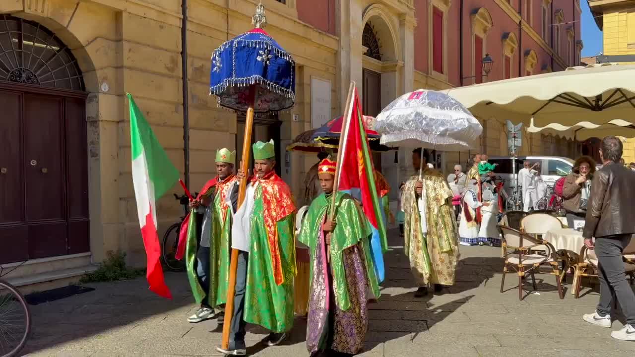 Eritrean Orthodox Tewahdo Church procession @ Piazza de' Celestini — Bologna, Italy.