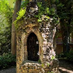 The aedicula ... functions as the air intake for the ice house ... Palazzo Zani — Bologna, Italy.