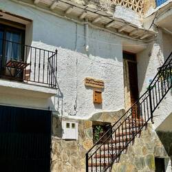 La Almazara (complete with traditional corbels under the beriles)