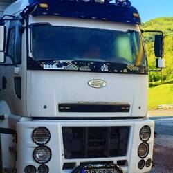 Wusste gar nicht das Ford solche LKW baut...