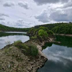 Das ist der Urftsee, der steht auch noch auf der Liste.