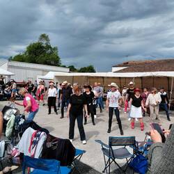 Boot scooting French style at the St Loup fete