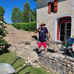 A sunny long weekend demolition project for the Aussies