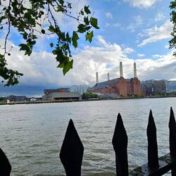 ...und zur Battersea Power Station