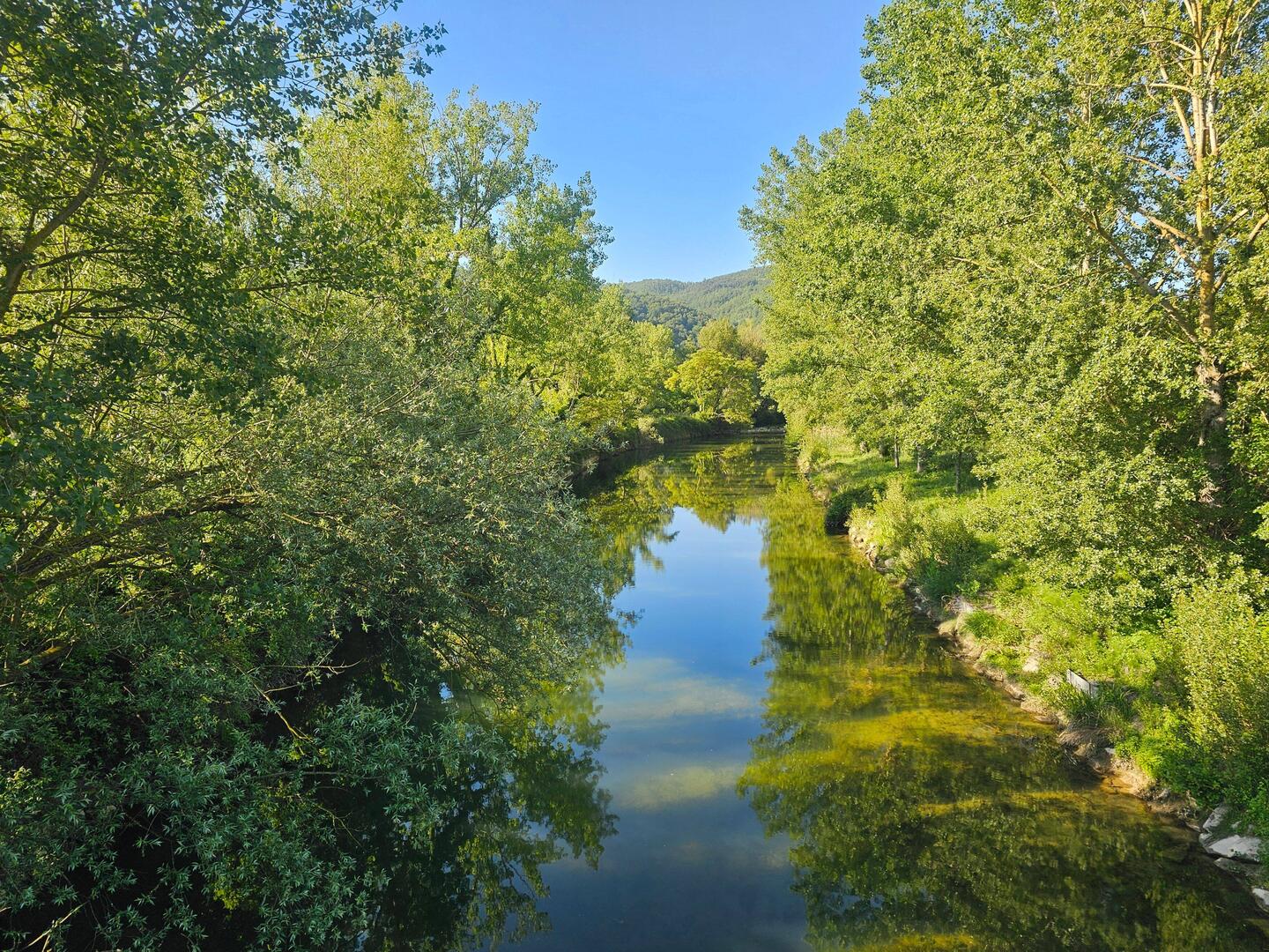 Chiascio river (pronounced kee-ah-show)