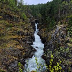 rombak waterfall