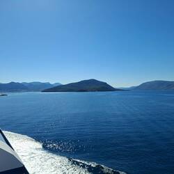 Terre grecque en vue en plein bleus grecs 💙