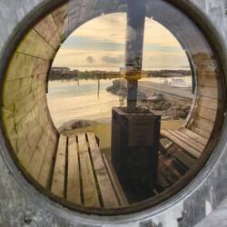 Fasssauna mit Aussicht am Kai