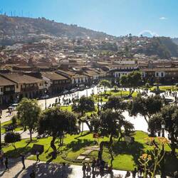 Der Hauptplatz (Plaza las Armas)